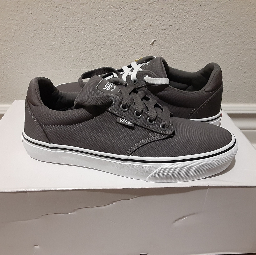 Vans - Picture 3 of 4